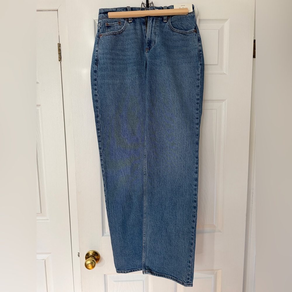 Low Rise Baggy Jeans